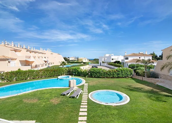 Townhouse Apartment *